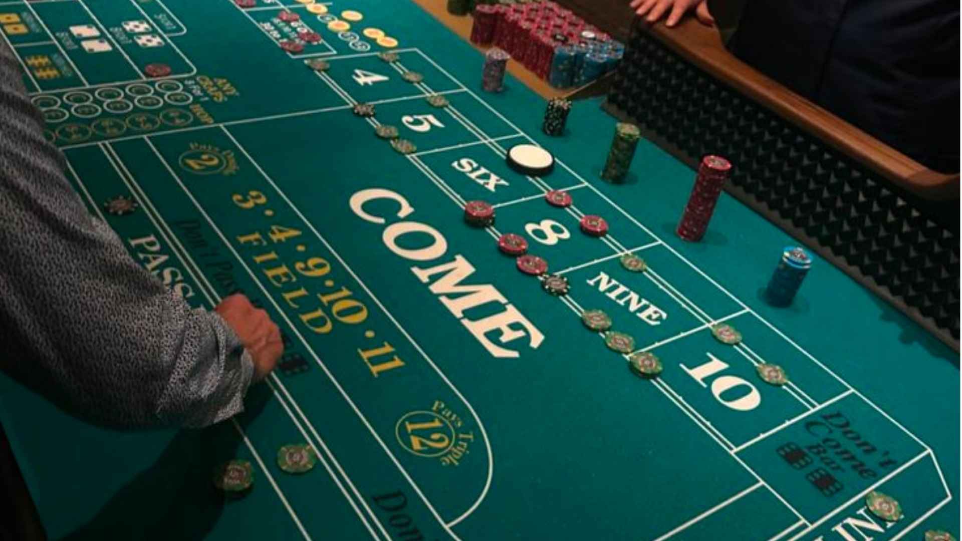 The Difference Between Choosing A Wager And Holding The Bank